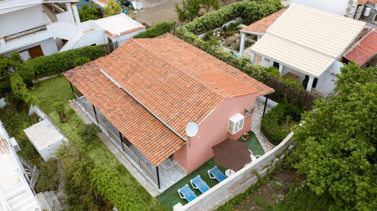 Villa Popi On The Beach Of Agios Gordios Agios Gordios  Exterior photo